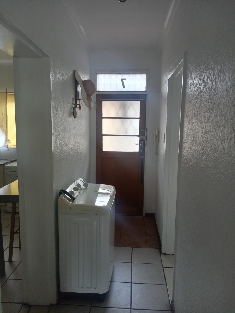 To Let 2 Bedroom Property for Rent in Richmond Estate Western Cape